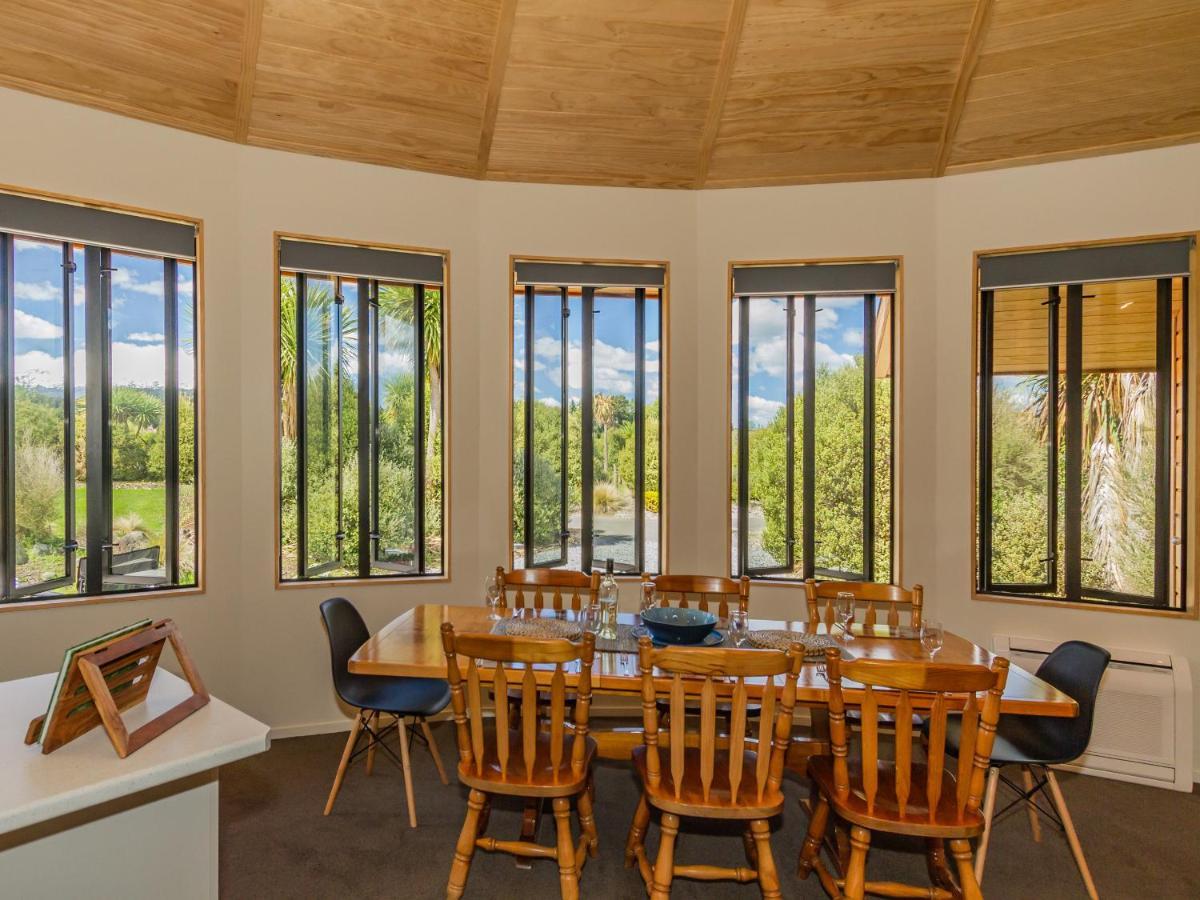The Snowglobe - Ohakune Modern Yurt Style Chalet Exterior foto